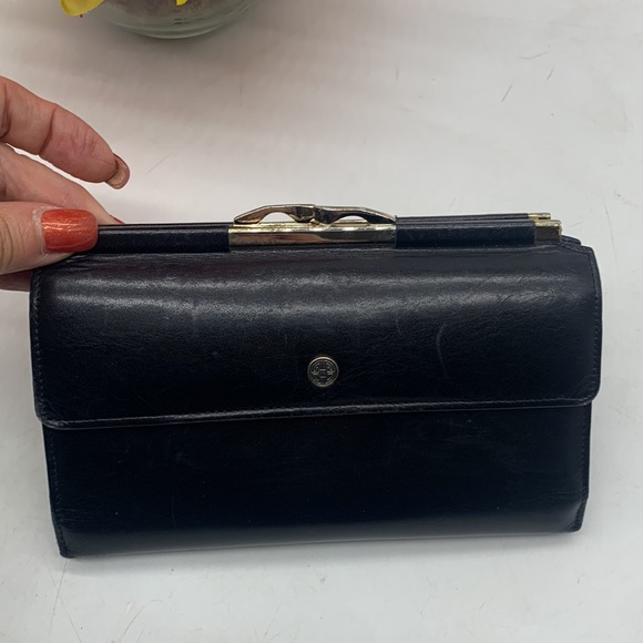 Edward Harvey Black Leather Wallet - Picture 2 of 10